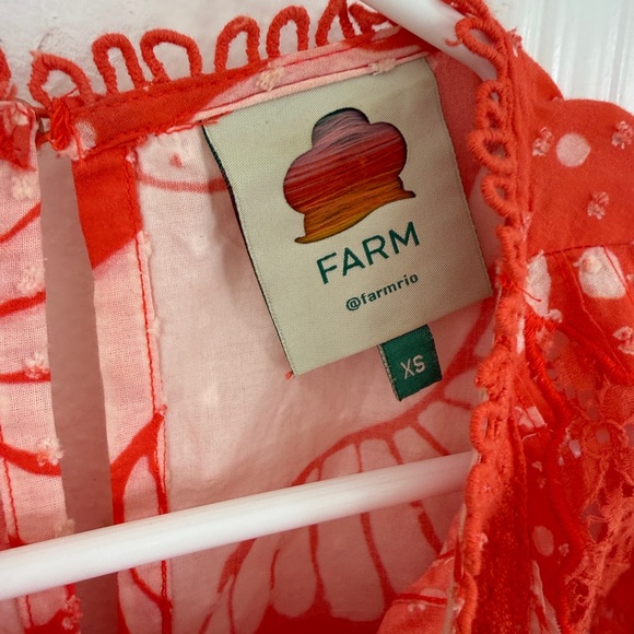 Farm Rio Blouse - Picture 2 of 3